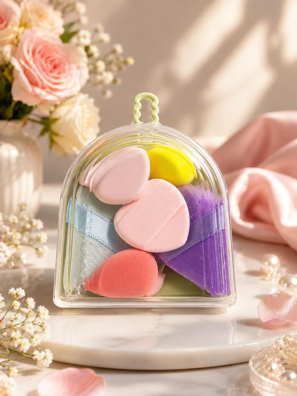 Beauty blender sponges dome case close-up