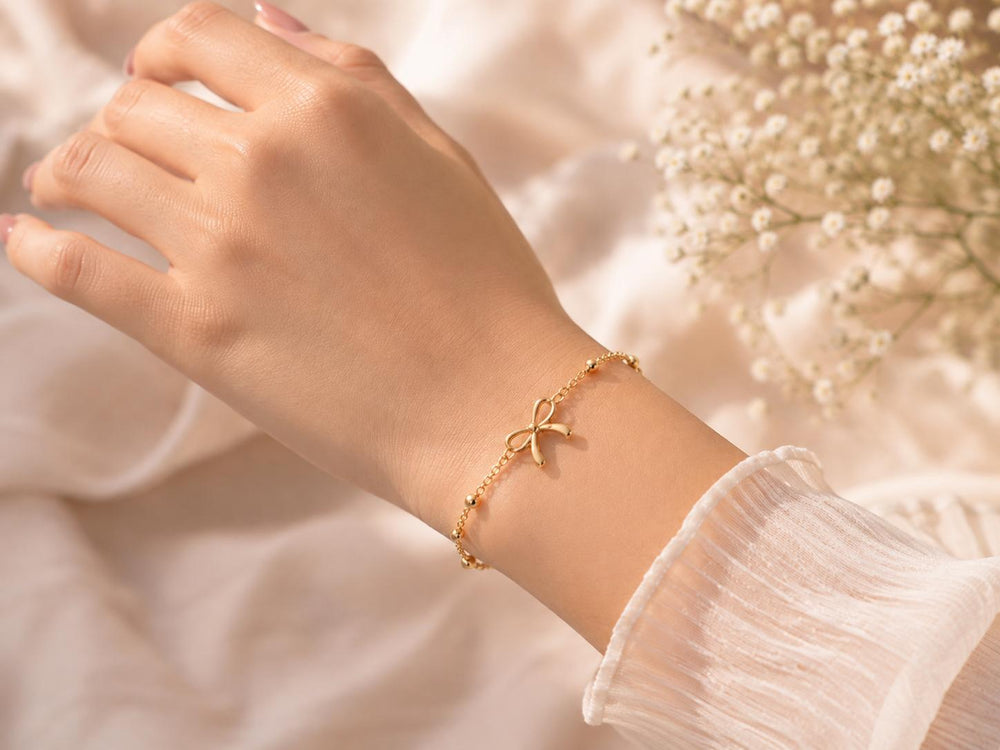 Gold Bow Chain Bracelet