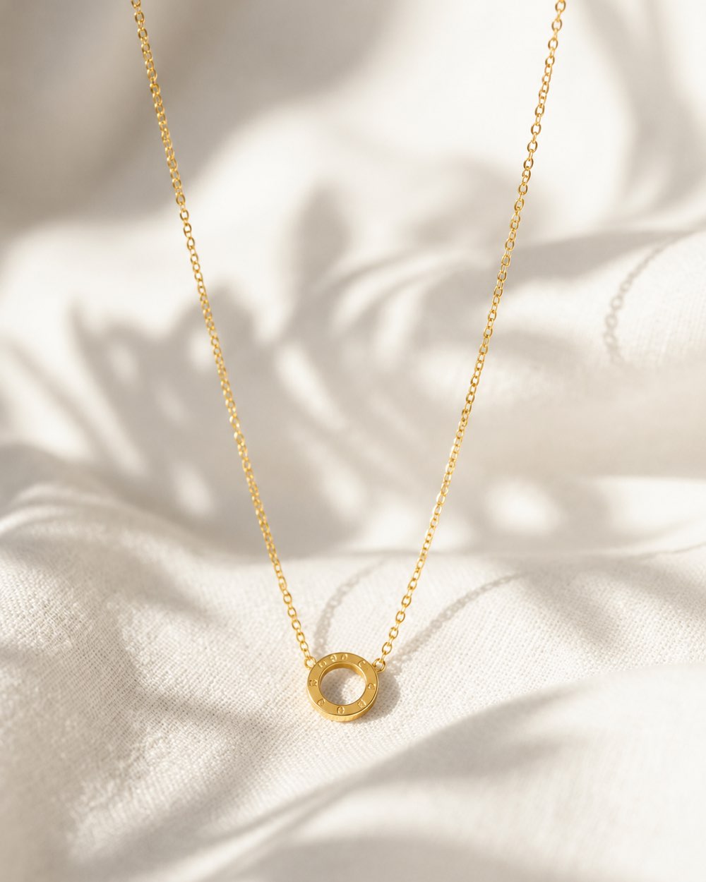 Cercle Pavé Necklace