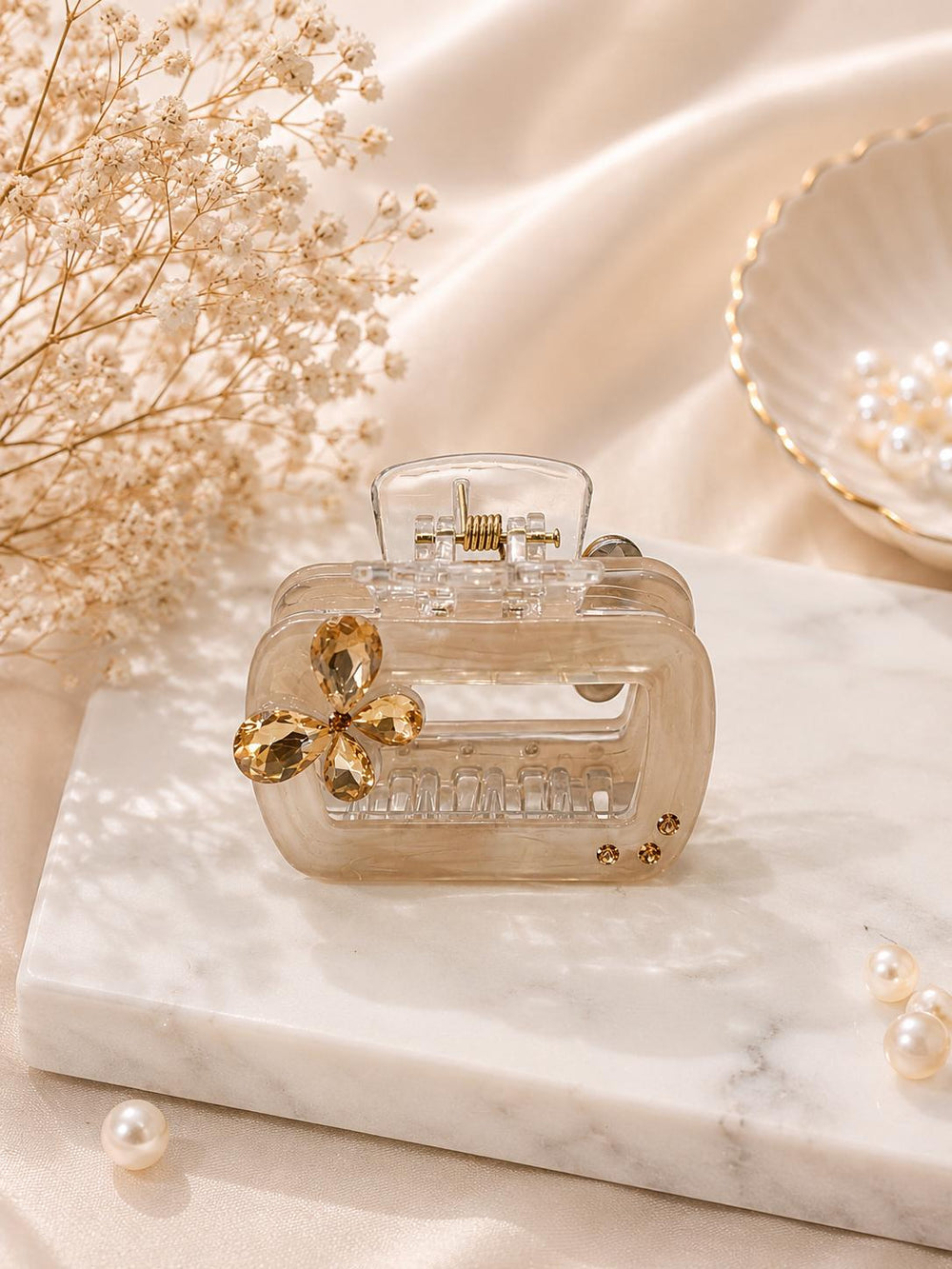 Crystal flower claw clip champagne close