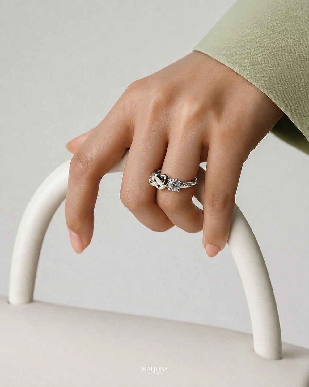 Nœud Solitaire Ring